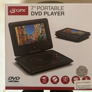 GPX 7" Portable DVD Player - Black